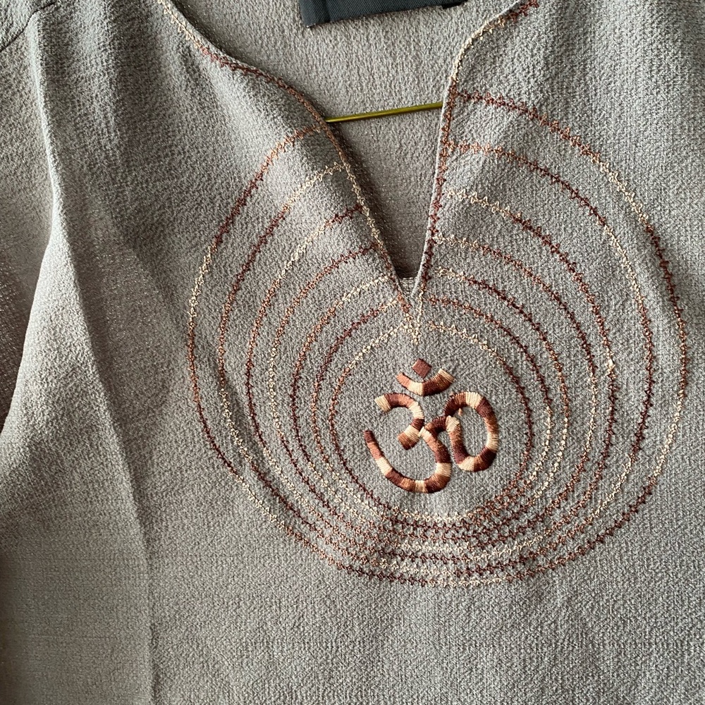 Shirt - Picture 3 of 3